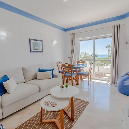 Ocean Vista Retreat With & Pool Access By Drago