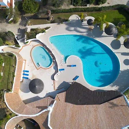Ocean Vista Retreat With & Pool Access By Drago