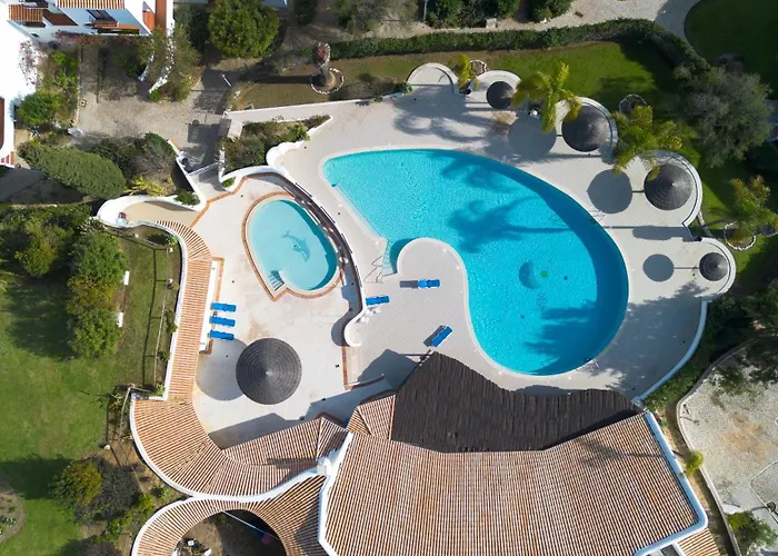 Ocean Vista Retreat With & Pool Access By Drago