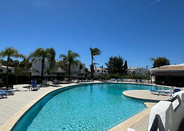 Apartment Ocean Vista Retreat With & Pool Access By Drago Albufeira