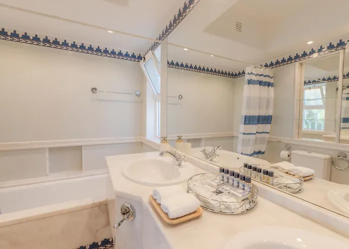 Apartment Ocean Vista Retreat With & Pool Access By Drago *