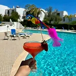 Apartment Ocean Vista Retreat With & Pool Access By Drago *
